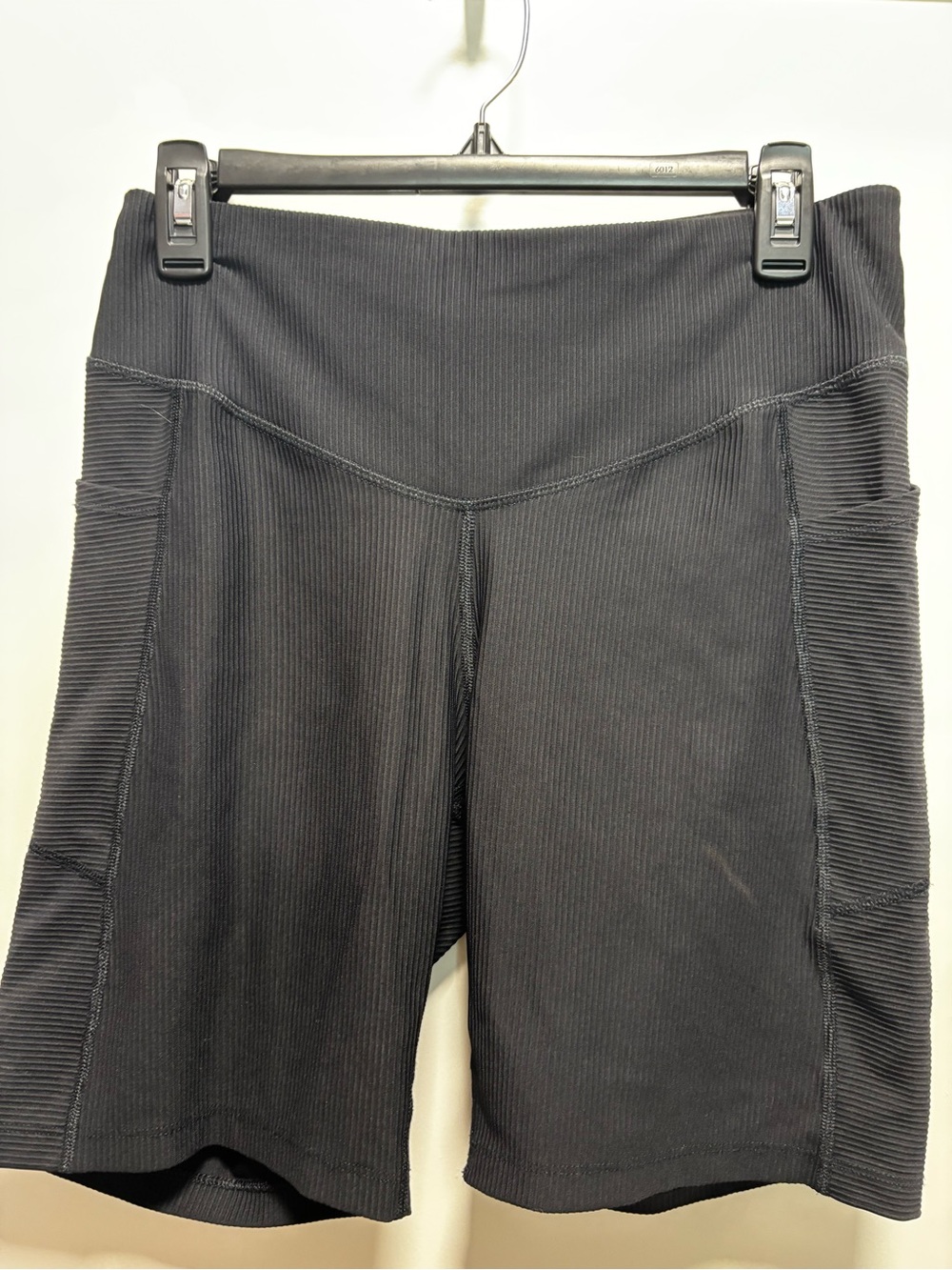Old Navy Black Ribbed Athletic Bike Shorts